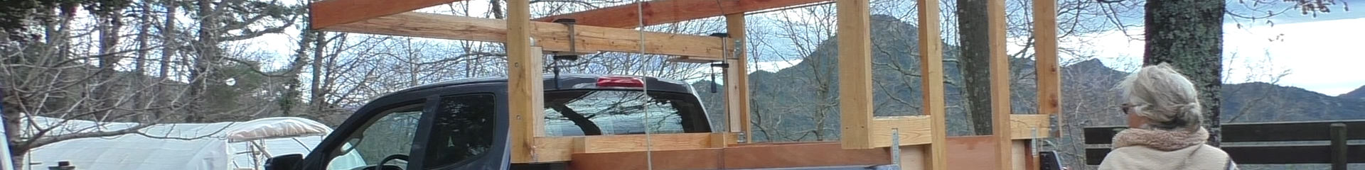 Photo de la Pose de la cellule sur la benne du pick-up. | Cliquer pour agrandir
