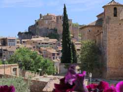 Vue sur le village d'Alquezar