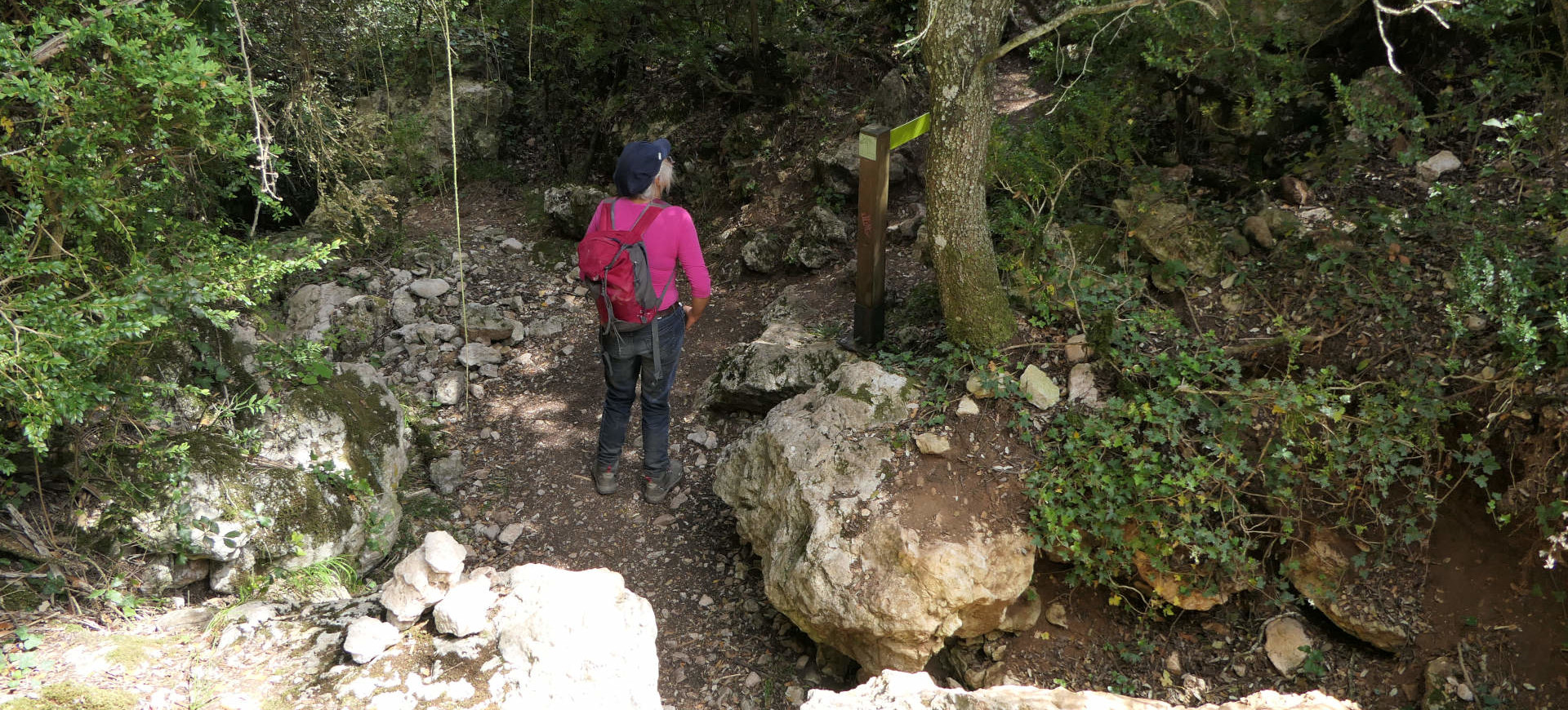 Le panneau indicateur de Chimiachas, enfin!, Aragon, Espagne. | Cliquer pour agrandir Photo qui montre le panneau indicateur de Chimiachas, Aragon, Espagne. | Cliquer pour agrandir