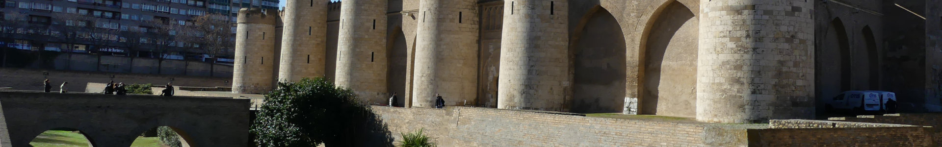 Saragosse au bord de l'Èbre, Aragon, Espagne