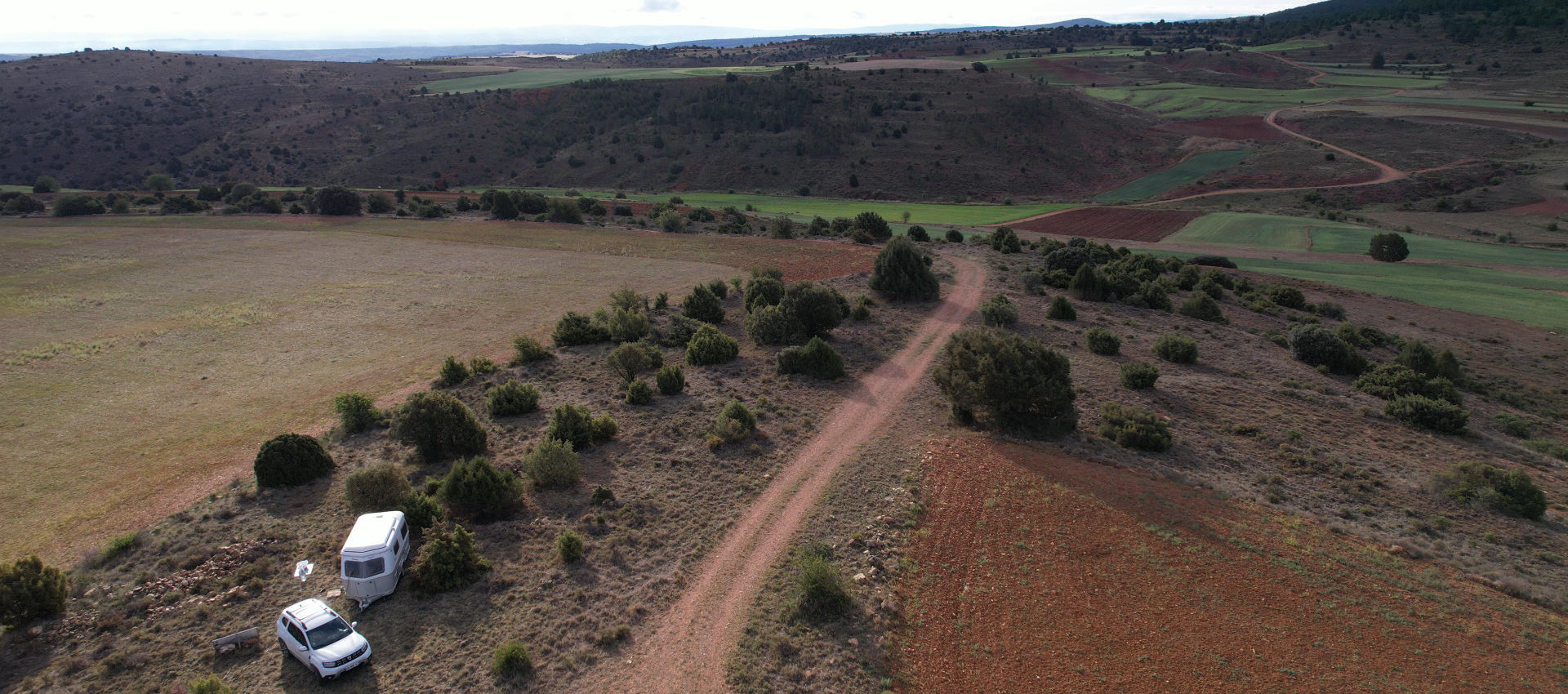 Notre bivouac, vu en drone, Albarracin, Aragon, Espagne. | Cliquer pour agrandir Photo qui montre Notre bivouac, vu en drone, Albarracin, Aragon, Espagne. | Cliquer pour agrandir