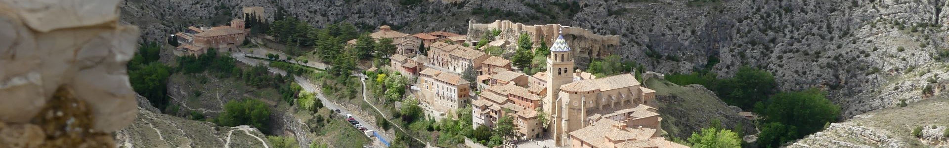 Albarracin depuis les murailles | Cliquer pour agrandir Photo qui montre Albarracin depuis les murailles, Aragon, Espagne | Cliquer pour agrandir