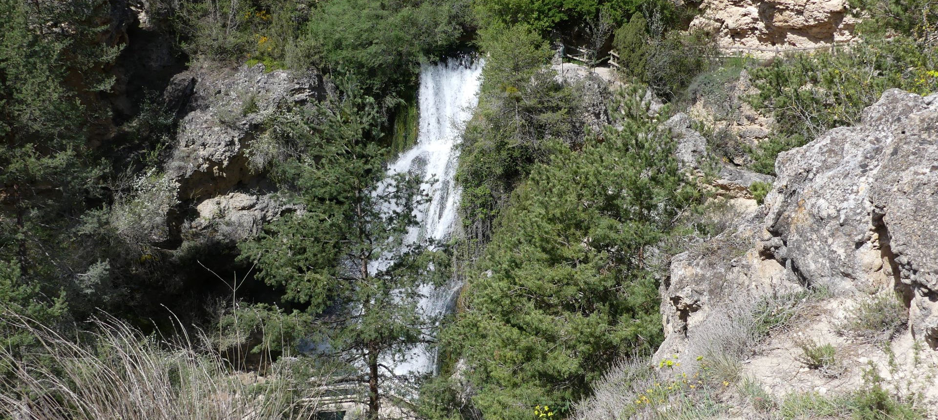 La cascade Batida, Aragon, Espagne | Cliquer pour agrandir Photo qui montre La cascade Batida, Aragon, Espagne | Cliquer pour agrandir