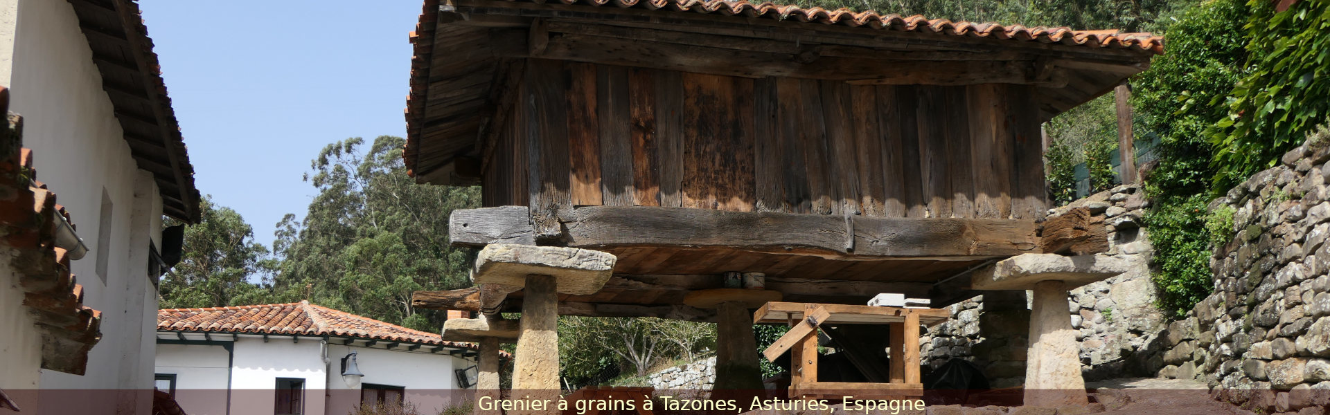 Un grenier à grain à Tazones, Asturies, Espagne.